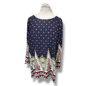 Sucrefas Women’s Bell Sleeve Floral Tunic, Navy Floral, size XXXL